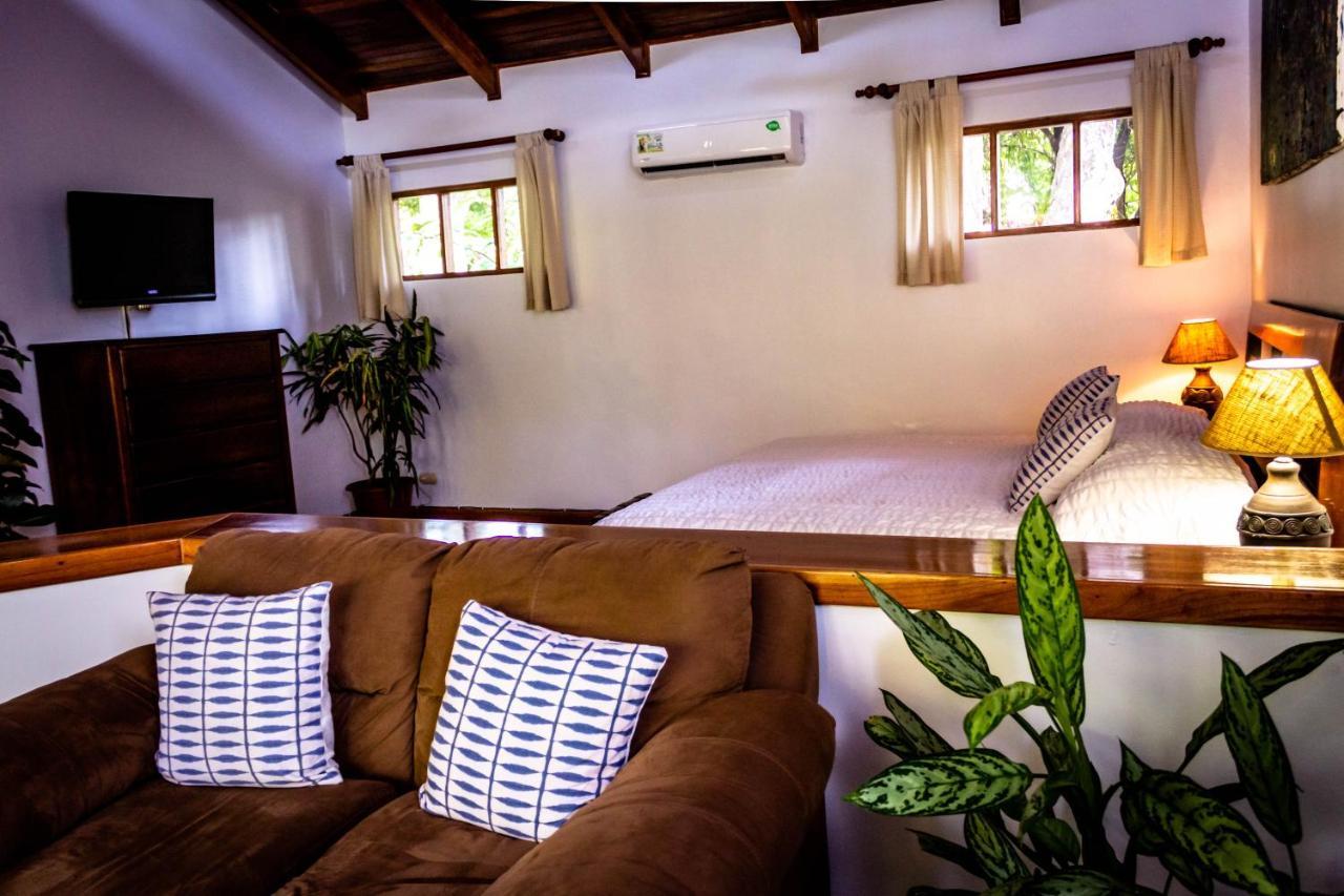 Jaco Hotel Docelunas Εξωτερικό φωτογραφία