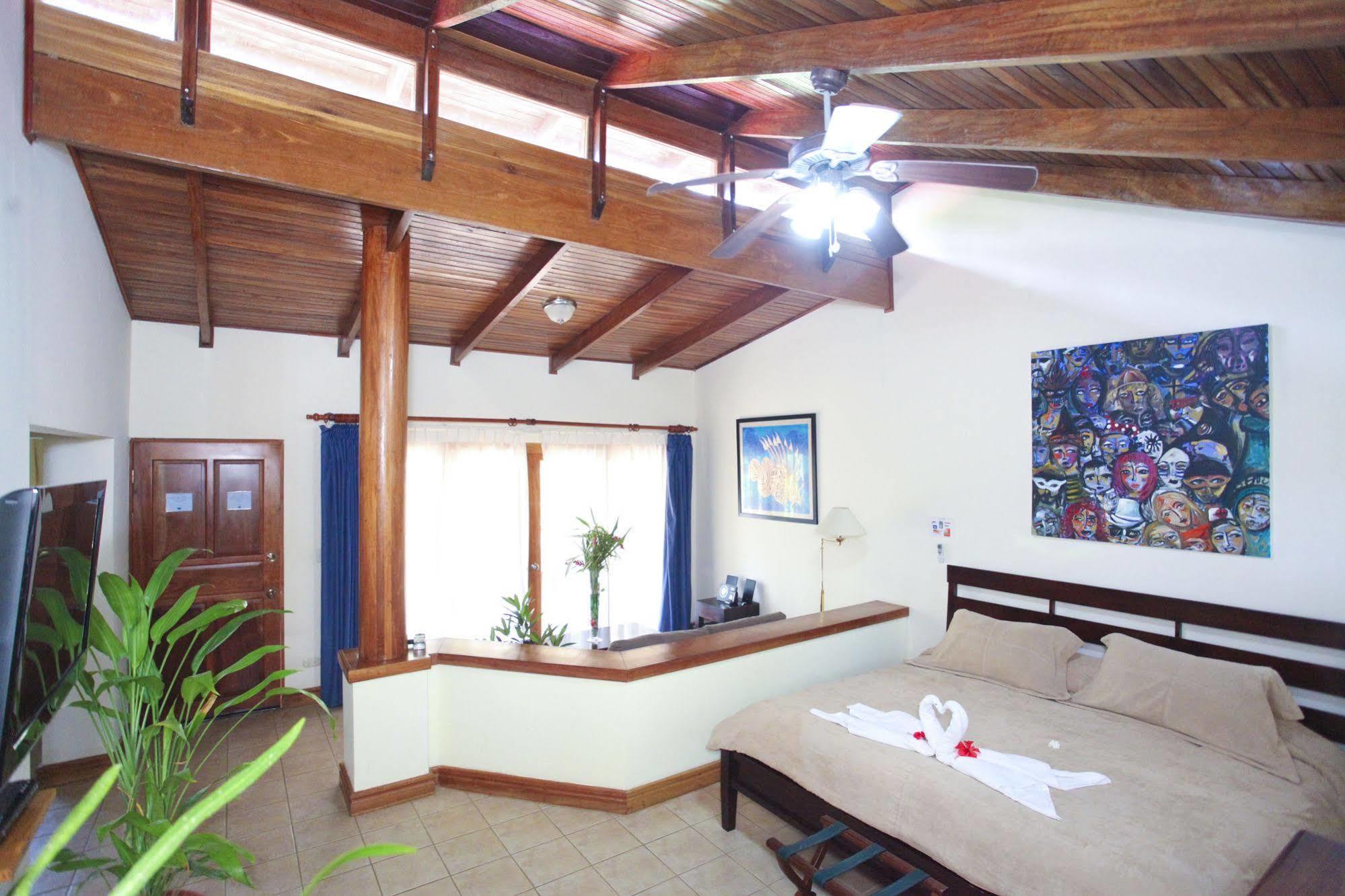 Jaco Hotel Docelunas Εξωτερικό φωτογραφία
