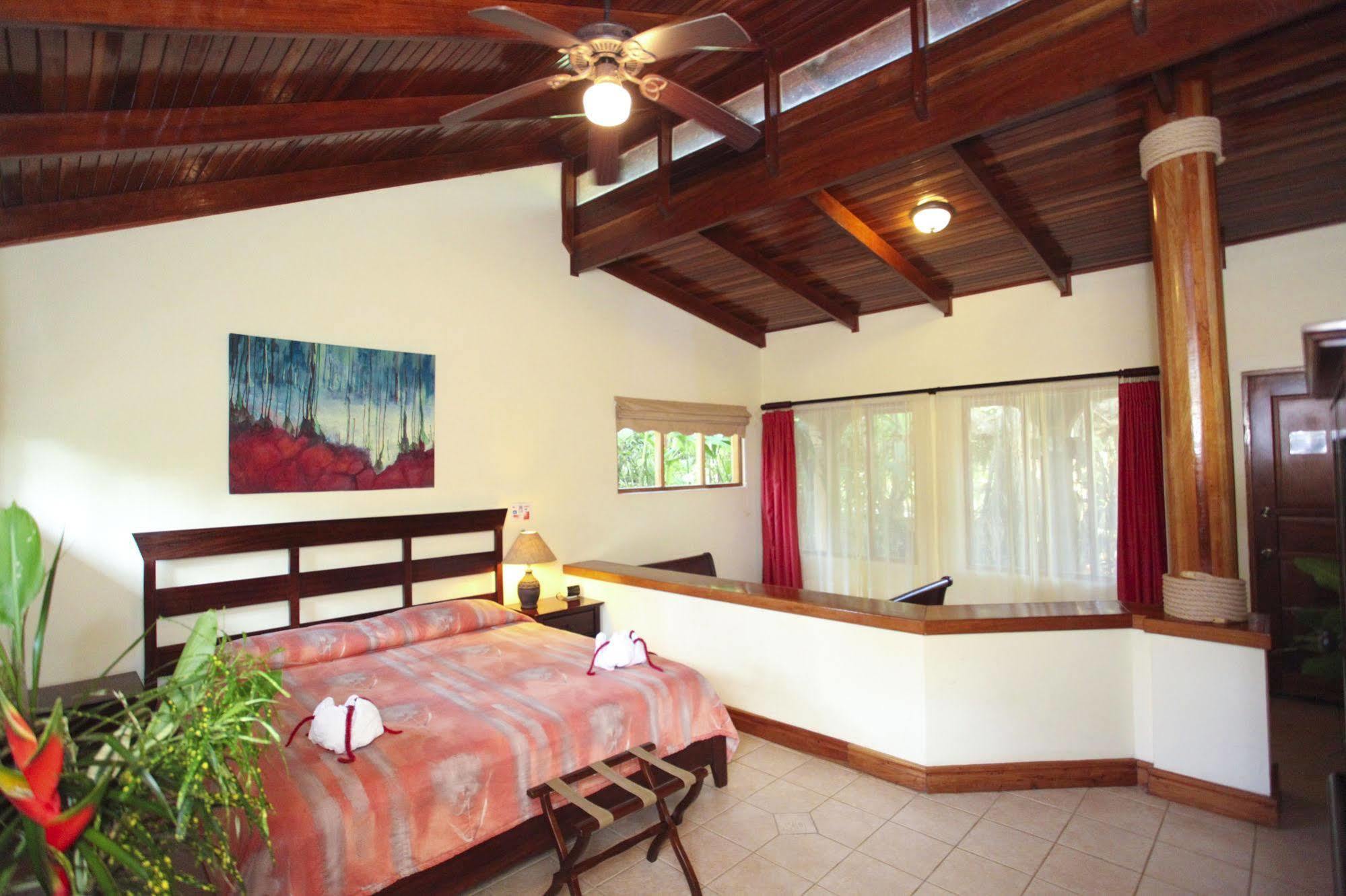 Jaco Hotel Docelunas Εξωτερικό φωτογραφία