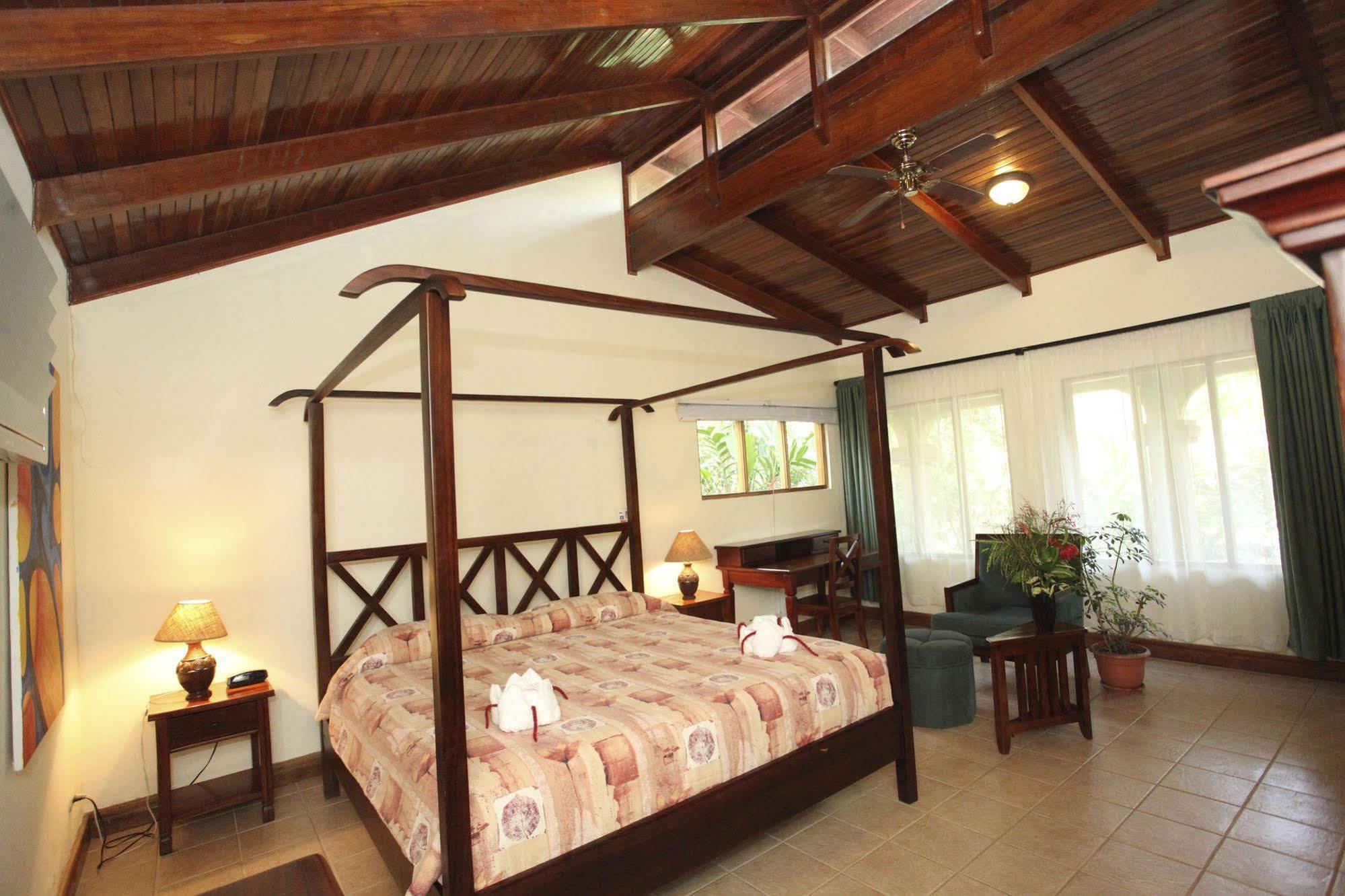Jaco Hotel Docelunas Εξωτερικό φωτογραφία